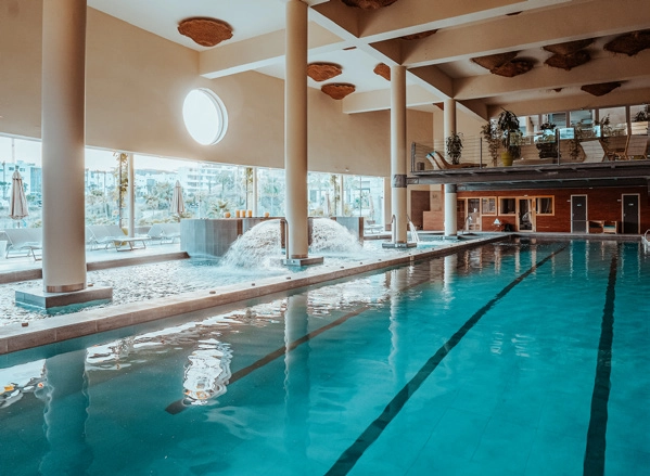 Relájese y rejuvenezca en el lujoso Higuerón Spa, que ofrece una amplia gama de tratamientos de bienestar.