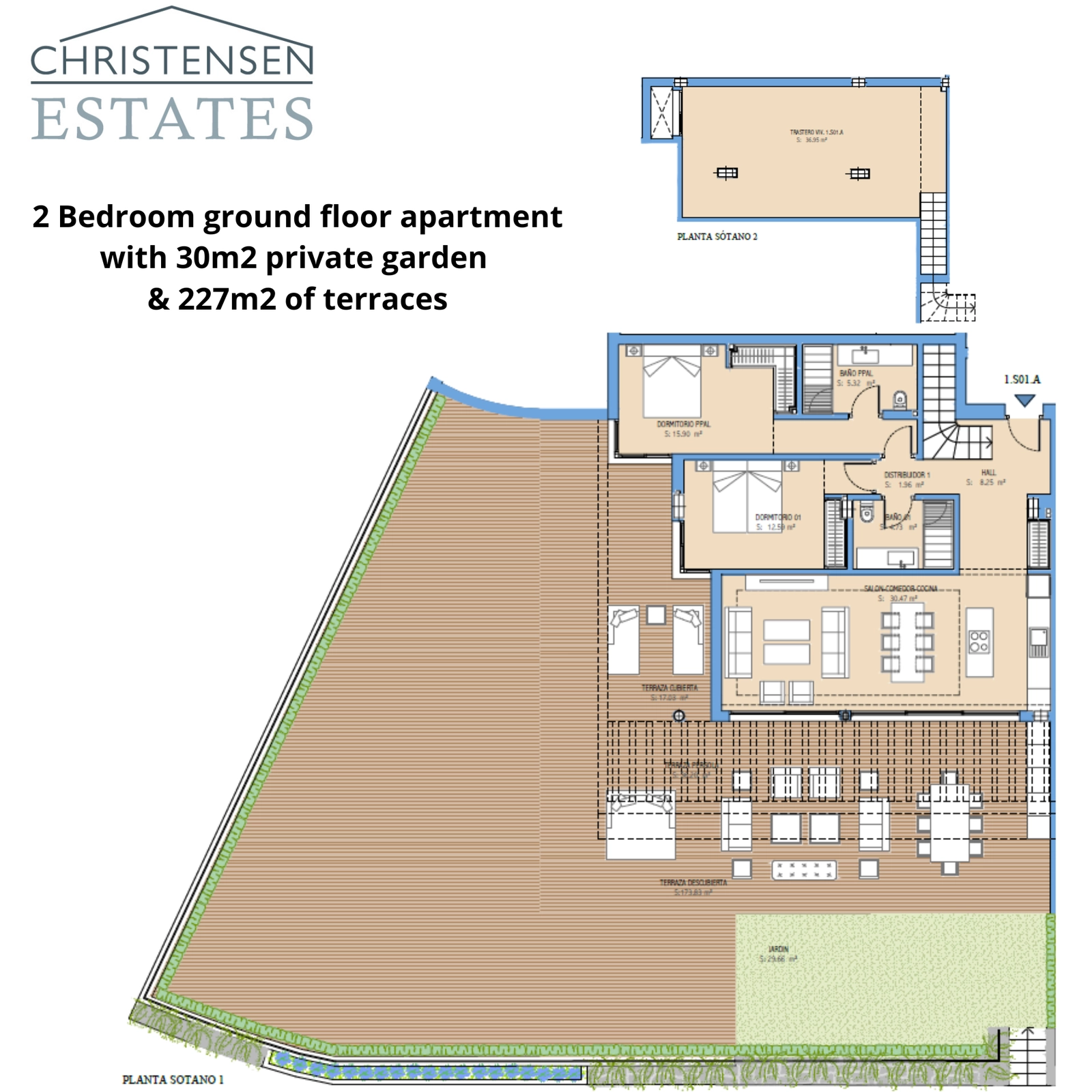 Este espacioso piso en planta baja de dos dormitorios cuenta con una terraza excepcionalmente grande y un jardín privado, ampliando su espacio habitable al aire libre.