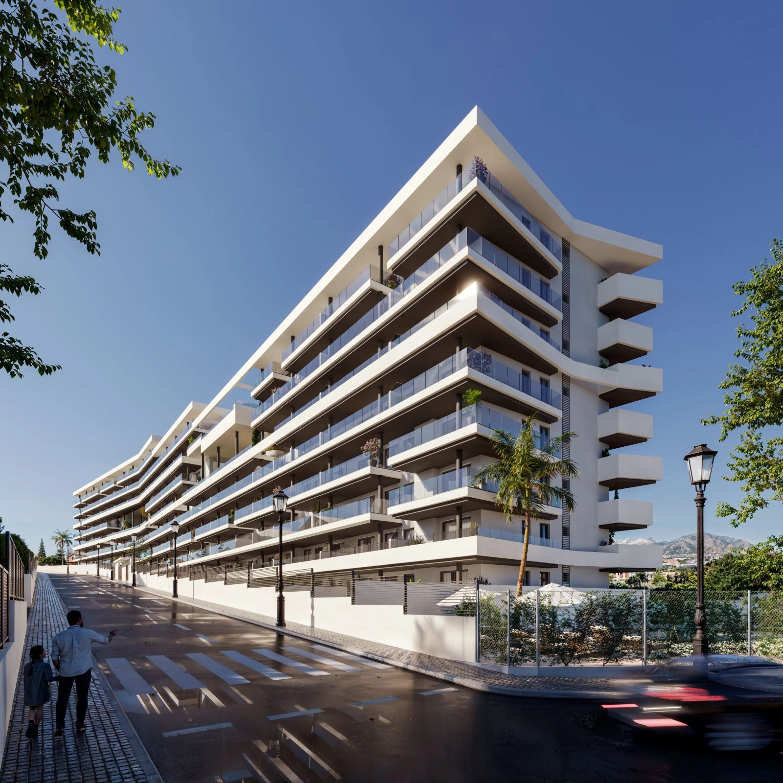 La elegante y contemporánea arquitectura del edificio se erige como un nuevo hito en Fuengirola.