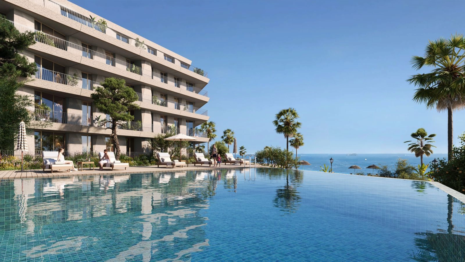 Relájese junto a la piscina infinita con vistas panorámicas a la costa de la Costa del Sol.