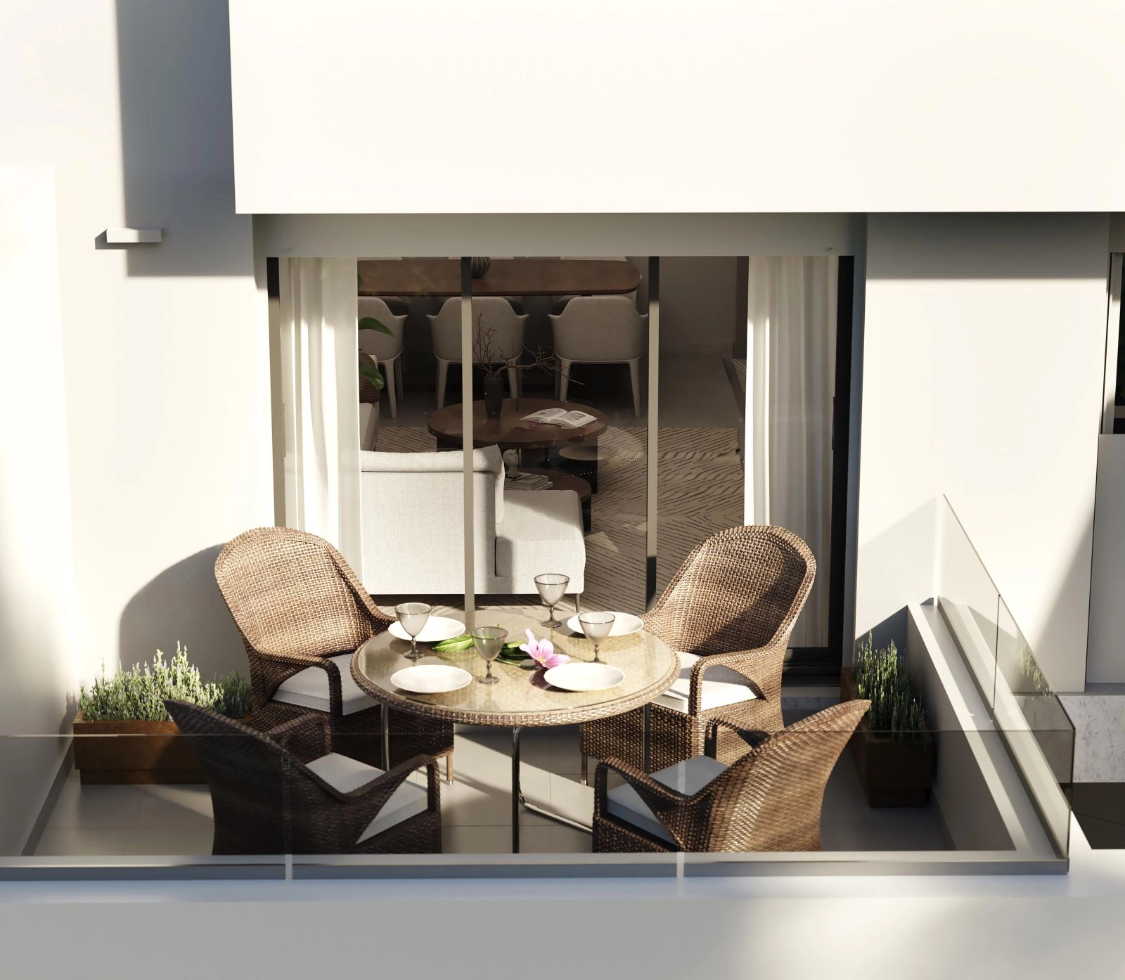 Un balcón soleado, perfecto para disfrutar de su café matutino o cenar con vistas.