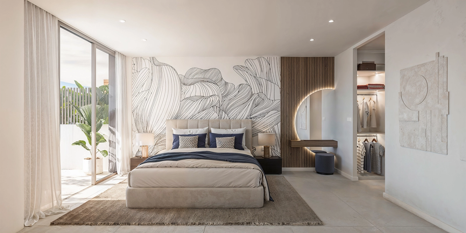 El elegante dormitorio principal ofrece un refugio privado con acceso directo al exterior y un vestidor.