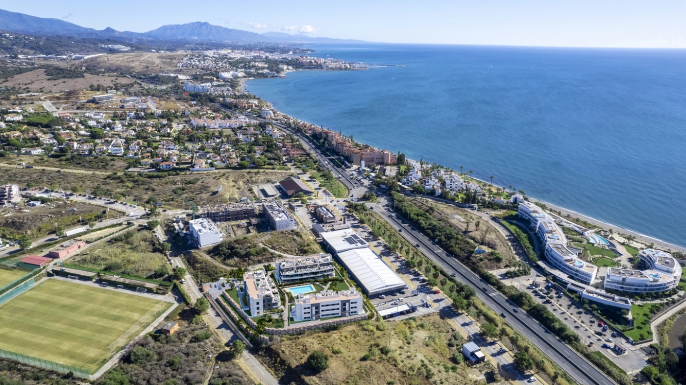 Descubra la impresionante costa de Estepona, con su nuevo hogar en el corazón de todo.