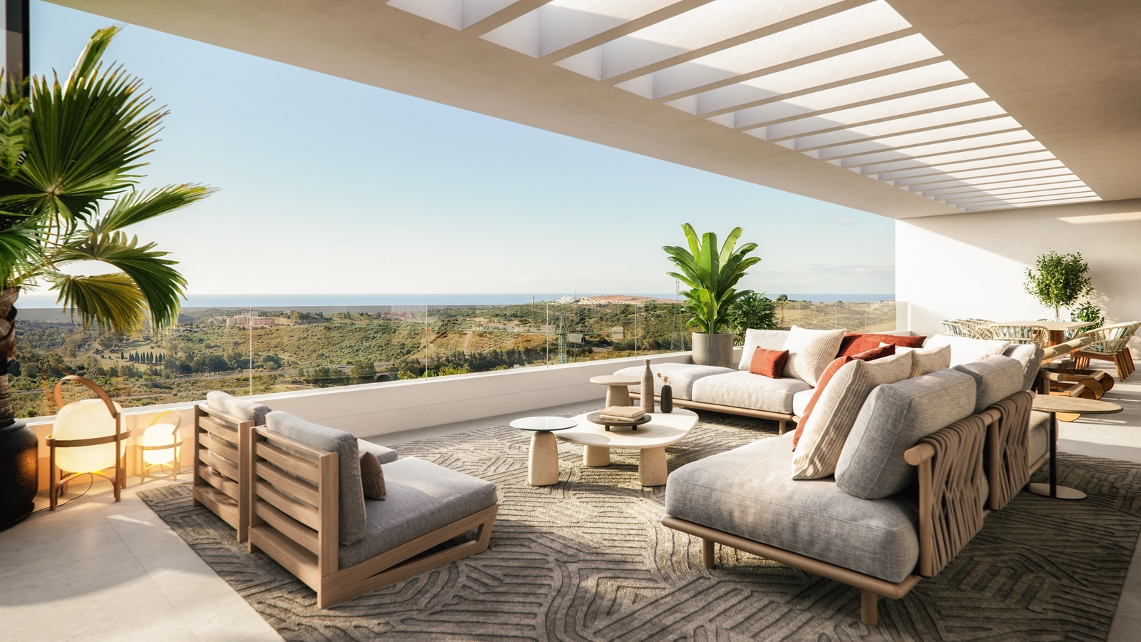 Amplias terrazas privadas ofrecen vistas panorámicas de la costa mediterránea.