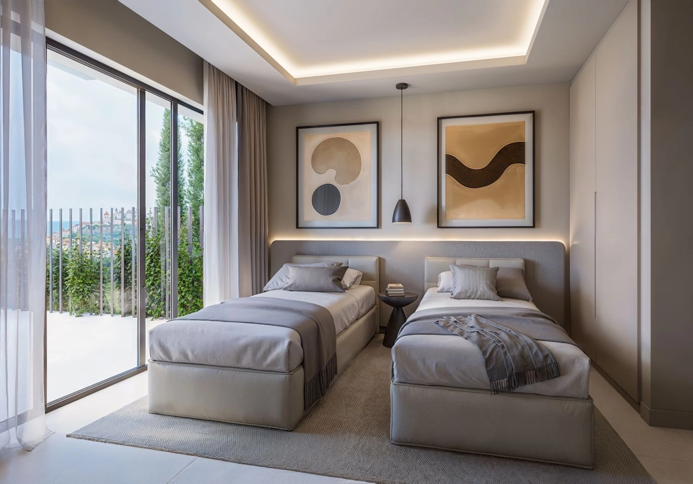 Un dormitorio de invitados luminoso y acogedor, con grandes ventanales que invitan a la hermosa luz costera.