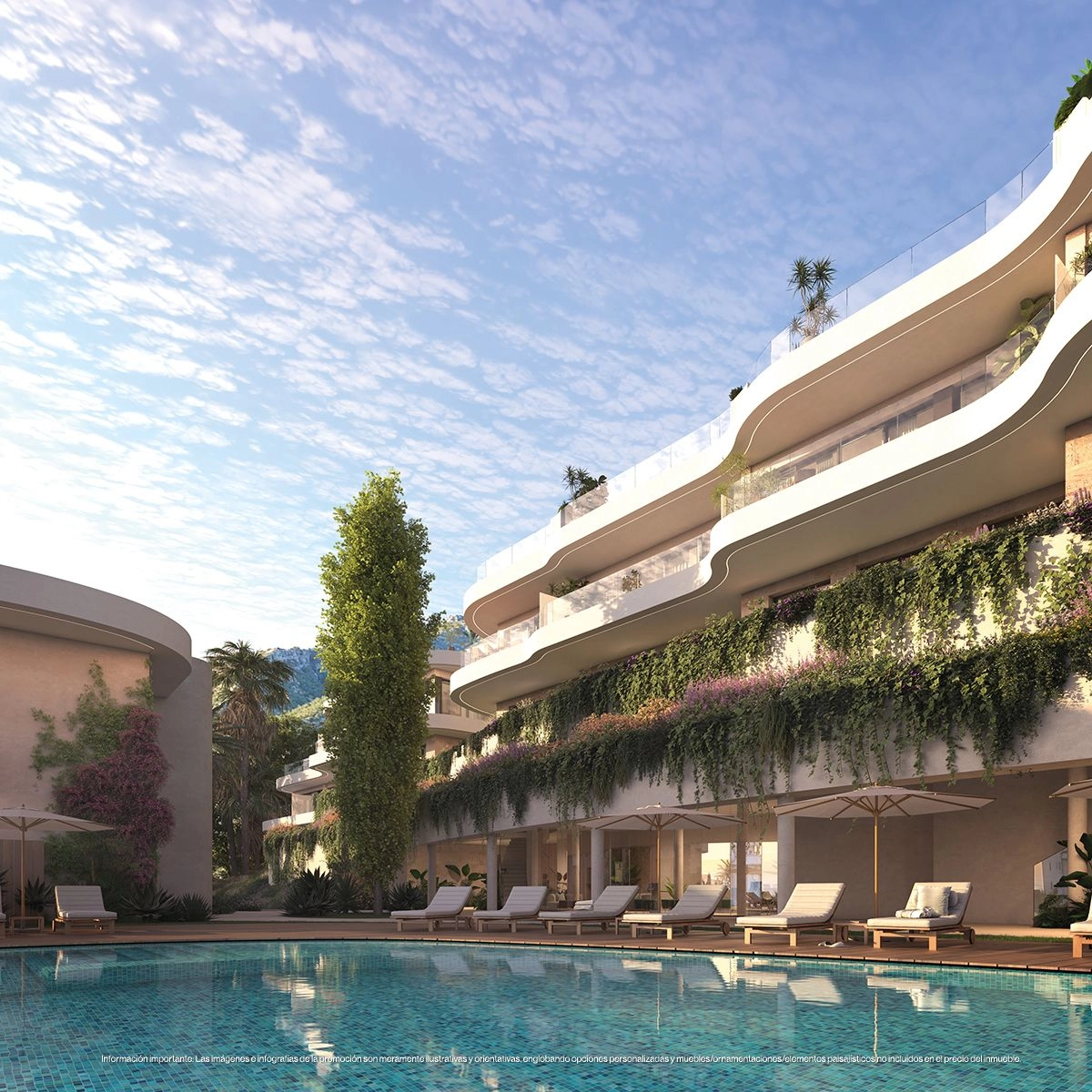 La acogedora piscina comunitaria y la zona de solárium, rodeadas de exuberante vegetación, ofrecen un lugar perfecto para relajarse.